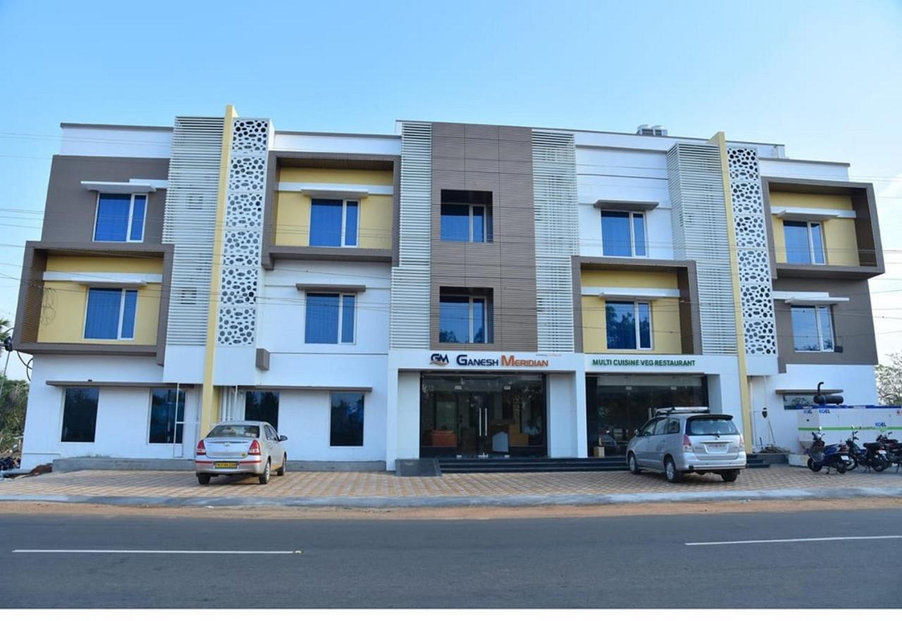 Ganesh Meridian Tiruppattur Dış mekan fotoğraf