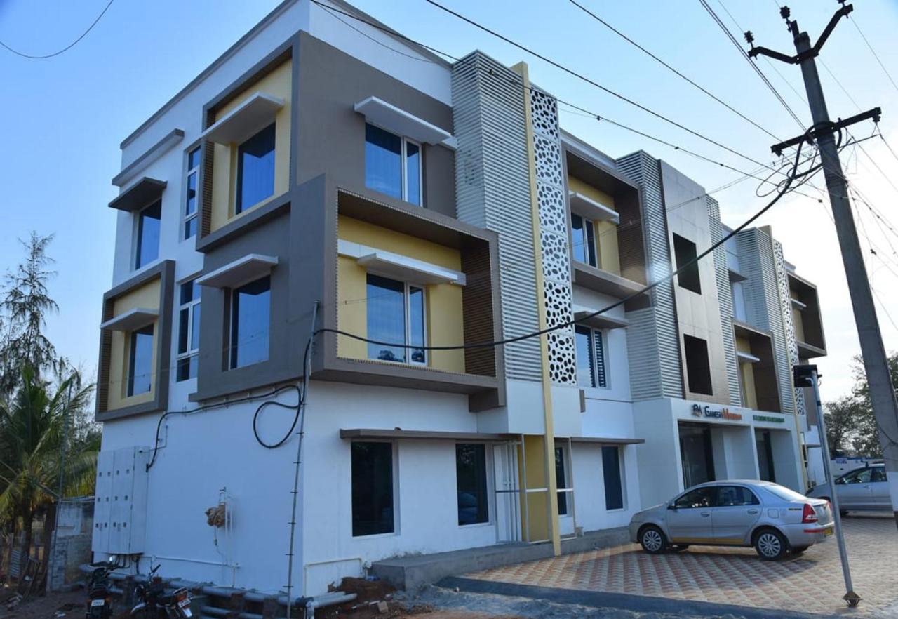 Ganesh Meridian Tiruppattur Dış mekan fotoğraf