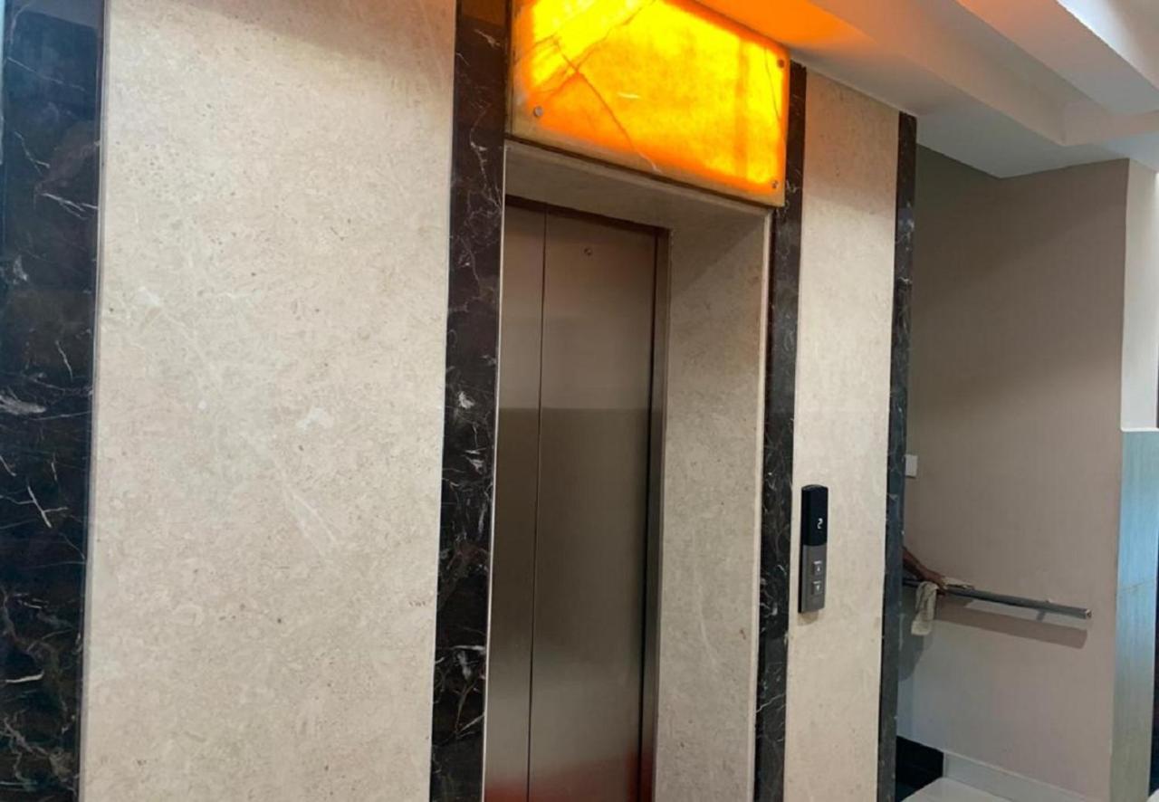 Ganesh Meridian Tiruppattur Dış mekan fotoğraf