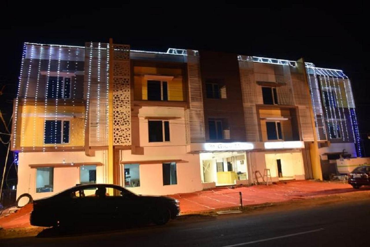 Ganesh Meridian Tiruppattur Dış mekan fotoğraf